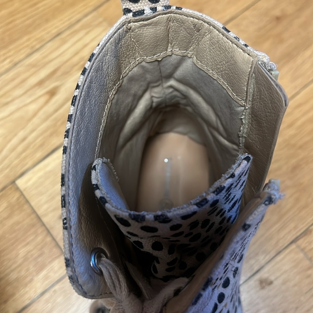 Treasure & Bond Size 3 Cheetah Combat boots - Picture 5 of 7